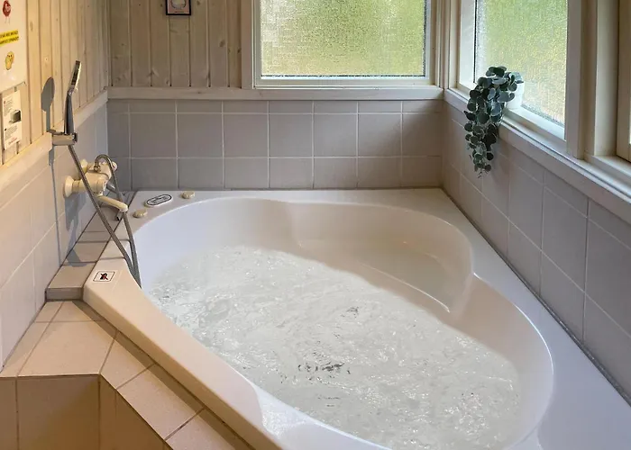 Pet Friendly In With Sauna Дом отдыха Хамбл